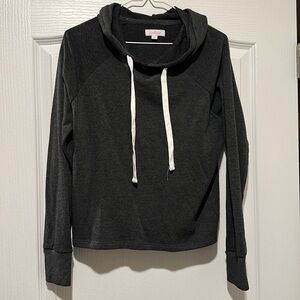 Colsie Gray Cropped Hoodie Size S